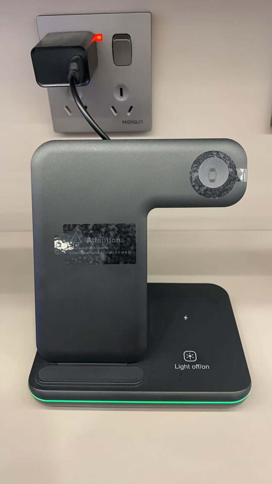 Wireless Charger for iPhone, Samsung & Apple Watch